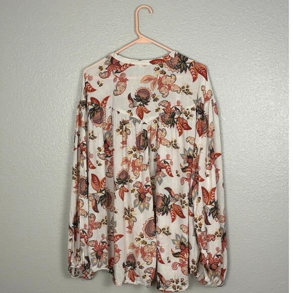 Old Navy XXL Tall Women’s Cream and Pink Floral Long Sleeved Button Up Blouse - Picture 8 of 8